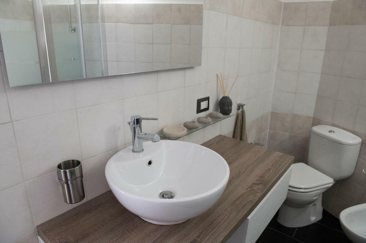 Qui Ed Ora,Guest House. Noto Kültér fotó
