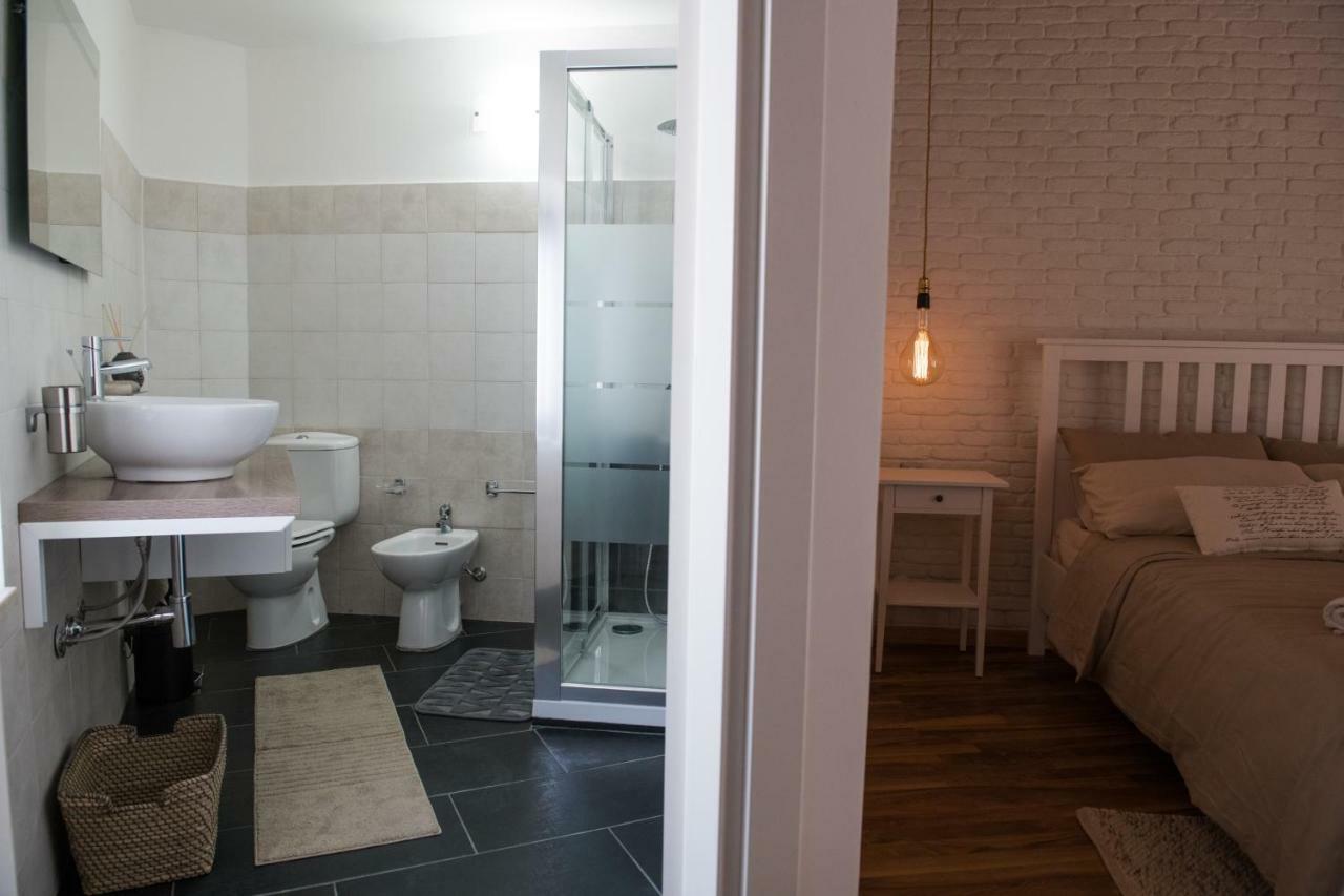 Qui Ed Ora,Guest House. Noto Kültér fotó
